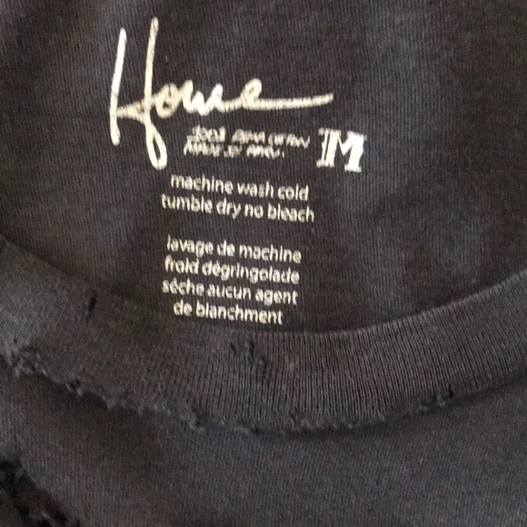 Distressed Tee Sz M - Picture 7 of 7